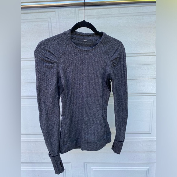 Lululemon winter sports thick long sleeve - Picture 3 of 3